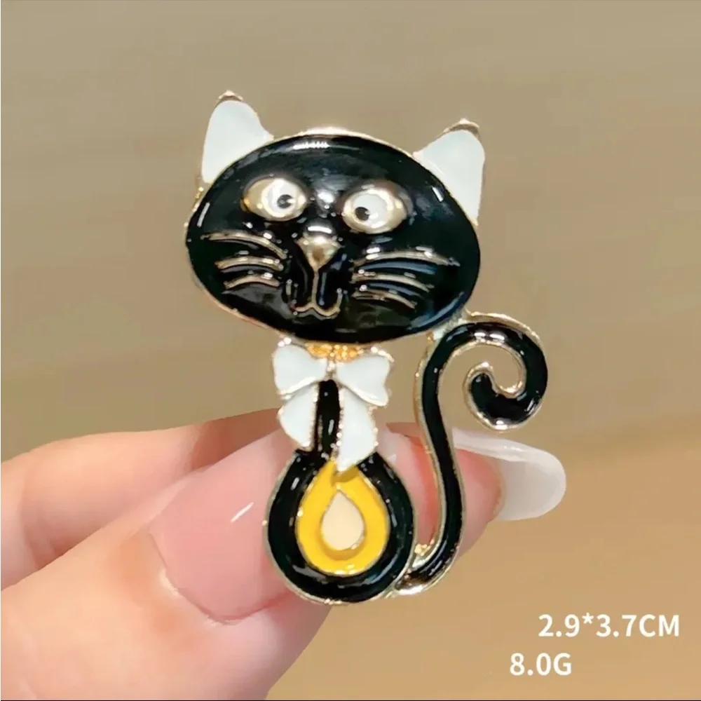 CAT BROOCH Black + White Enamel Pin Brooch Yellow Accent